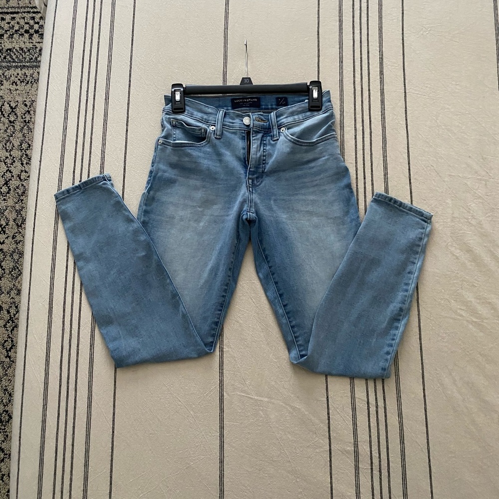 Lucky Brand mid rise Ava skinny